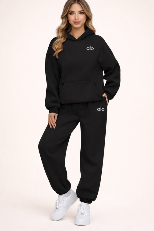 AIO Women’s Retro Minimalist Hoodie & Jogger Set – Cozy Fall Loungewear