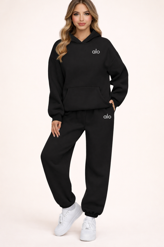AIO Women’s Retro Minimalist Hoodie & Jogger Set – Cozy Fall Loungewear